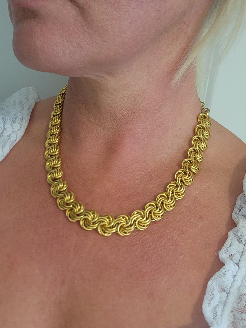 Gold-Colored Women's Chain Necklace - Classic Rope Link